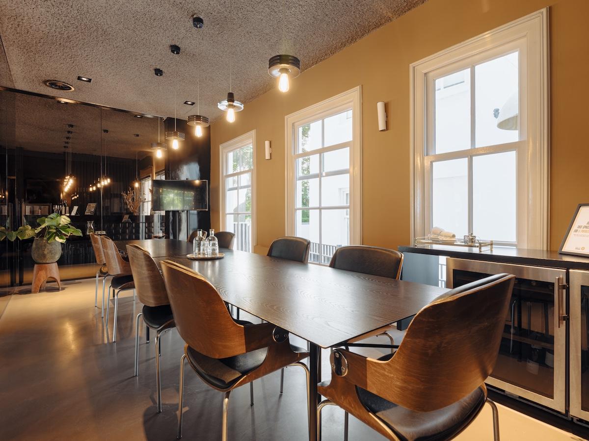 Urban Hotel in Amsterdam 1