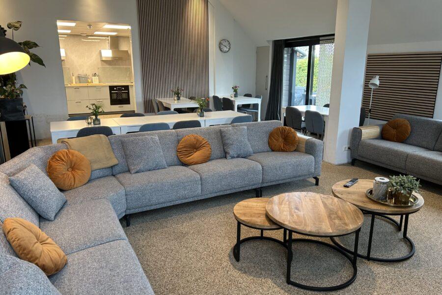 Bourgondische Boerderij met Moderne Inrichting 1
