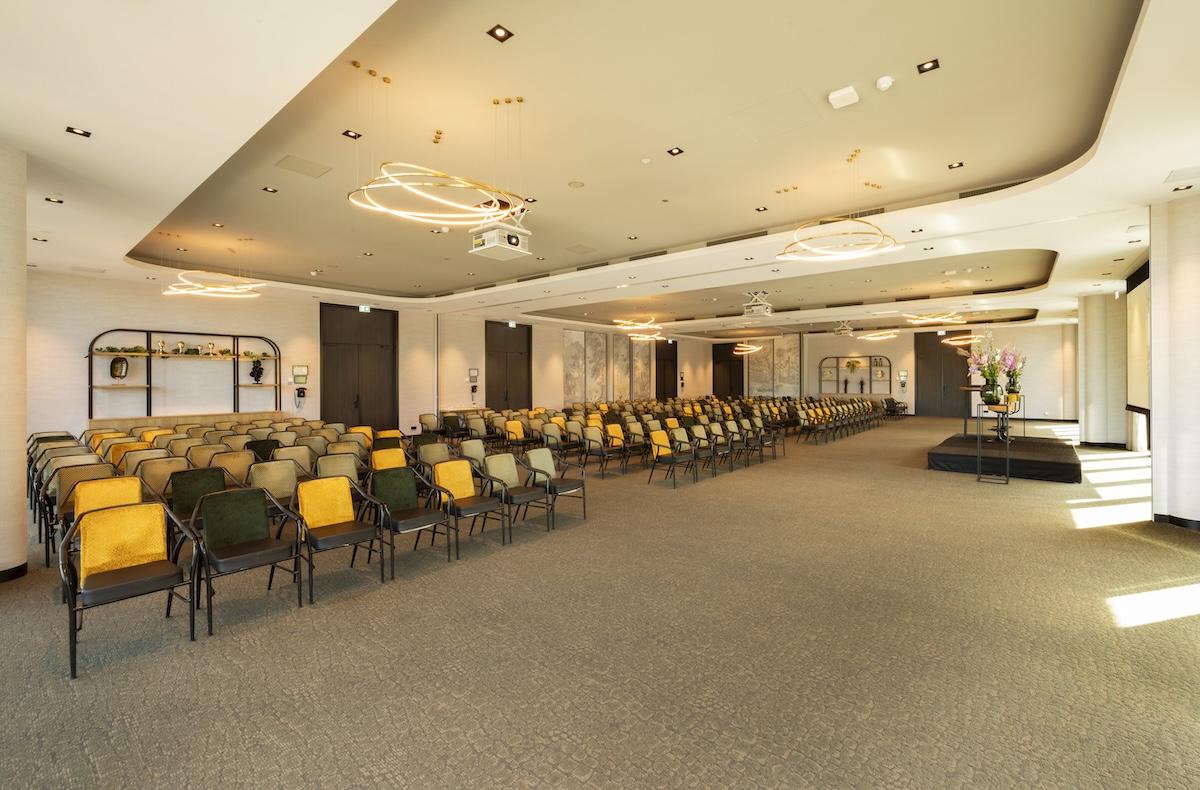 Modern Hotel aan de Rand van Schiedam 3