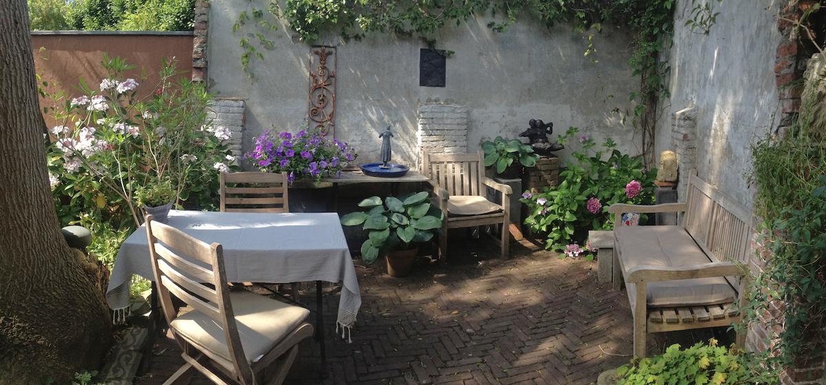 Dromerig Tuinhuis aan de Gracht 3